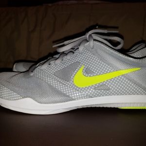 Women's Nike Tennis Shoes